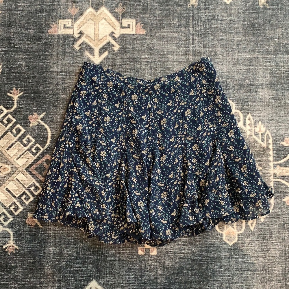 UO Ruffle Mini